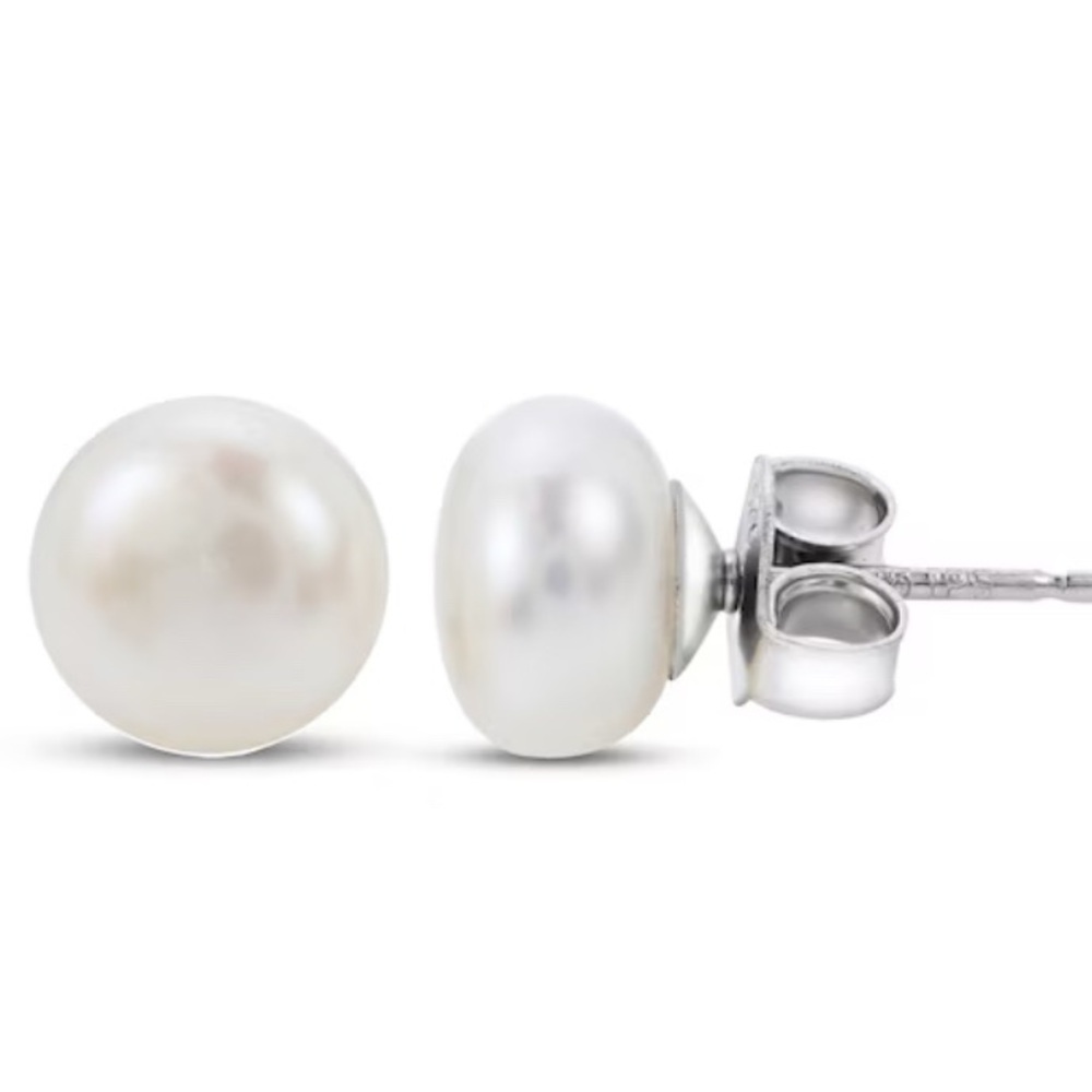 Classic Pearl Stud Earrings in Silver